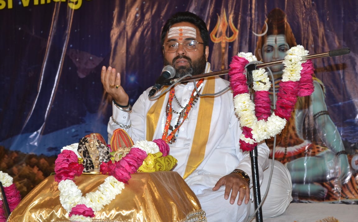 Women should not chant the Panchakshari Mantra: Ashish
