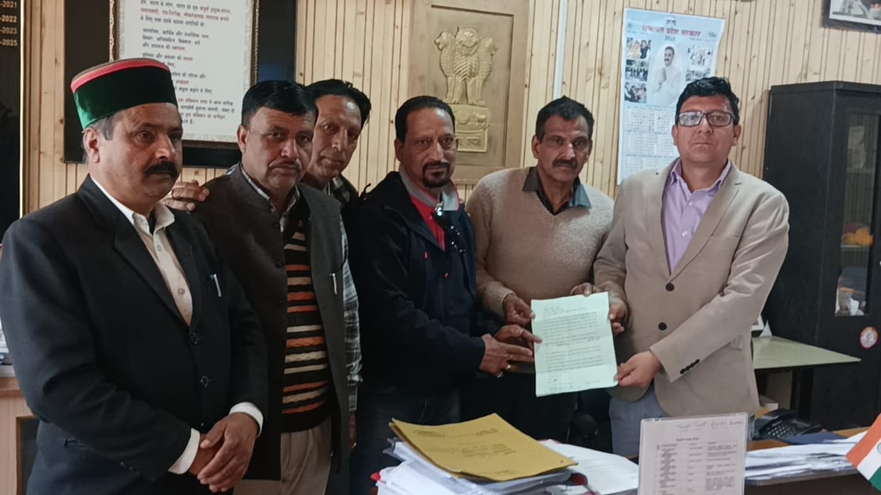 Construction of parking to deal with traffic jam in Rampur city