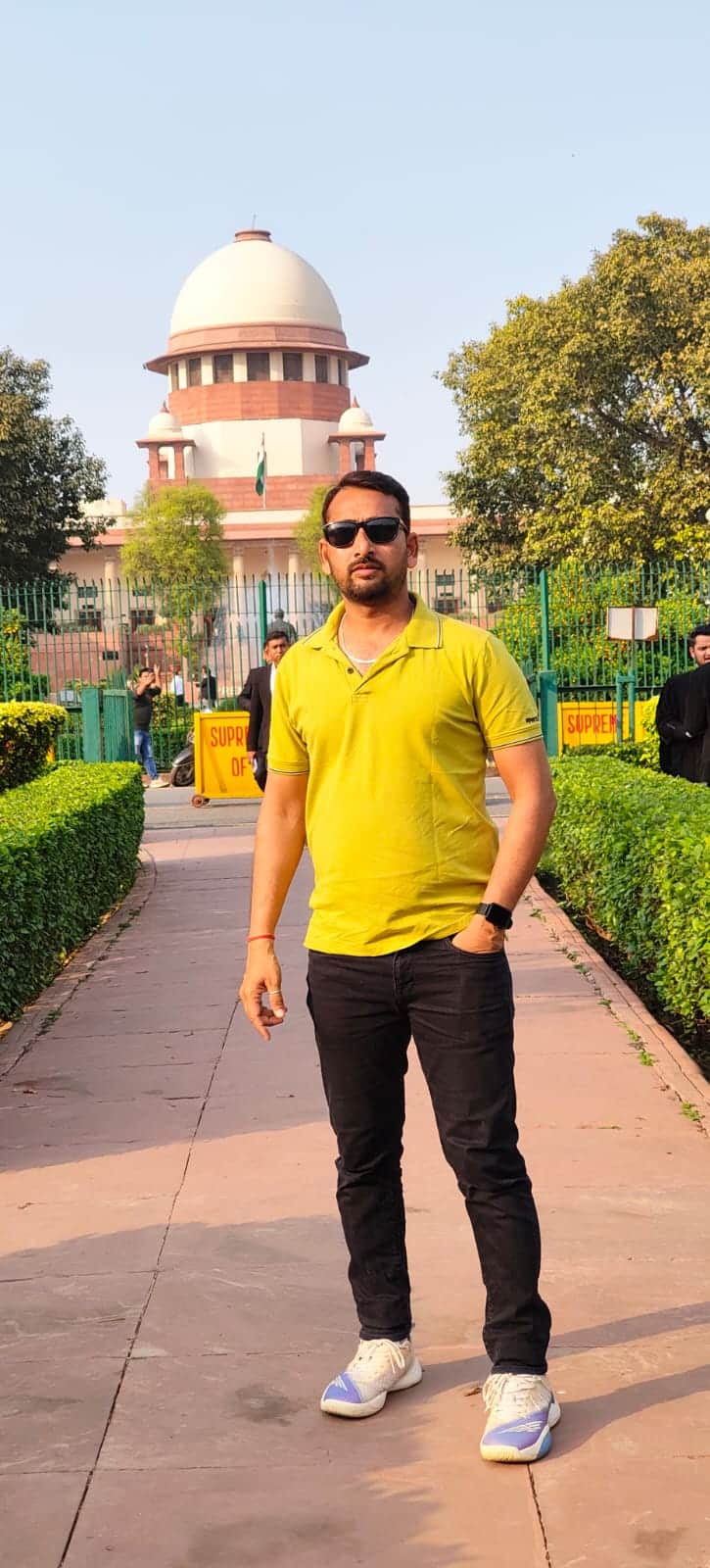 शारीरिक शिक्षक संजीव कुमार यादव