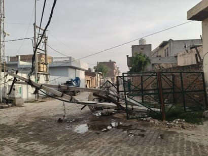 A trolley collision in Kalanaur resulted in a 20-hour power outage.