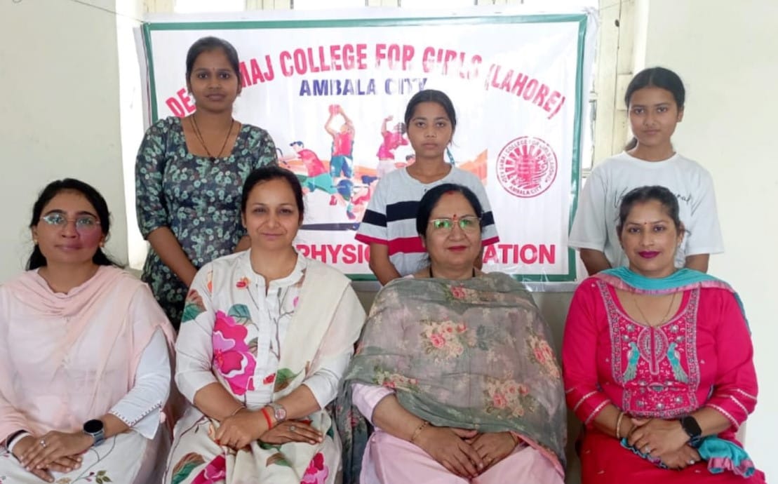 Vanshika, Gori and Muskan win the yoga competition