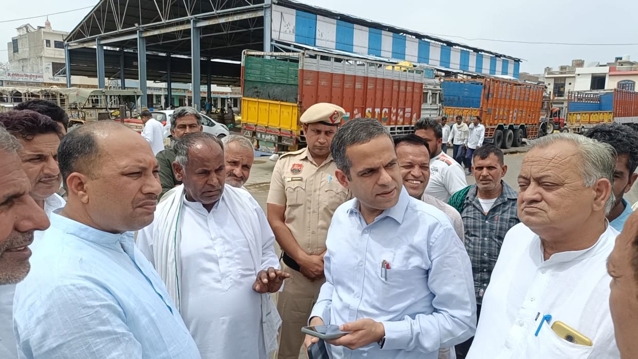 Arrangements for wheat procurement at Uchana Mandi were reviewed.
