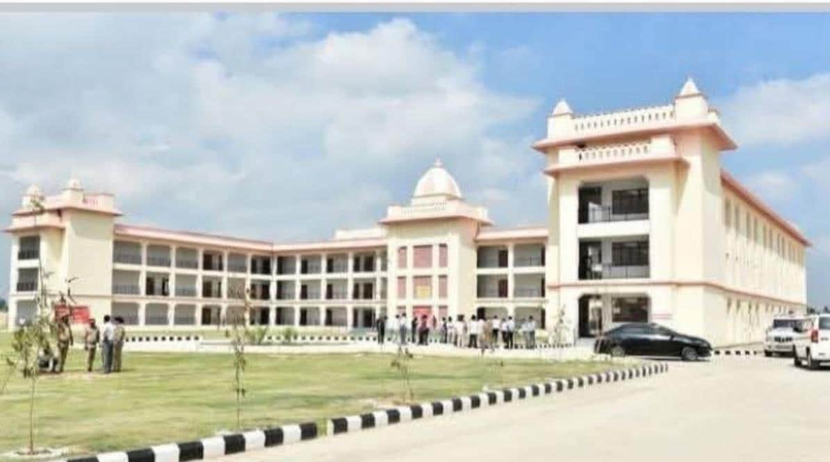 ऐसा बनेगा स्कूल।