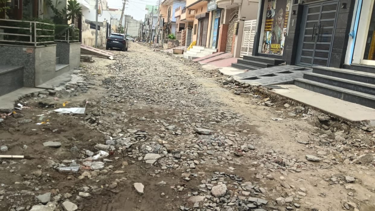 The people of Amargarh are struggling daily with potholes and mud.