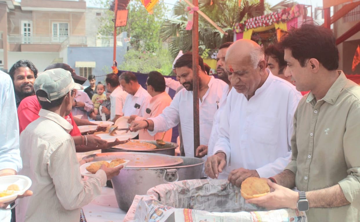 After the installation of the new idols, a feast was organised.
