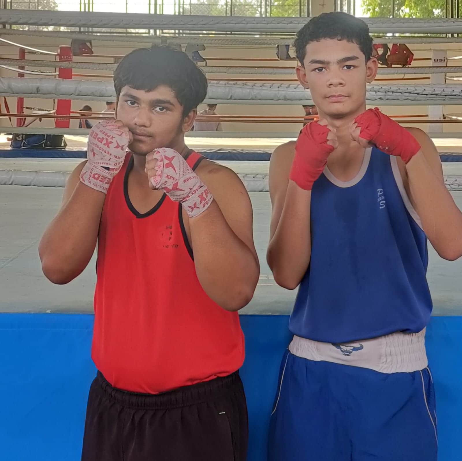 बाॅक्सर हिमांशु भंडारी और हर्षित पांडेय। स्रोत : स्टेडियम 