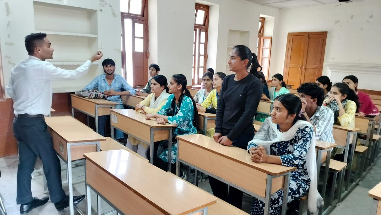 kangra earthquake annivarsary in dadhahu college