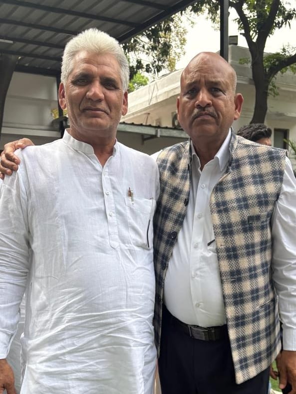 Congress leader June met Rajya Sabha MP Karamveer Bauddh