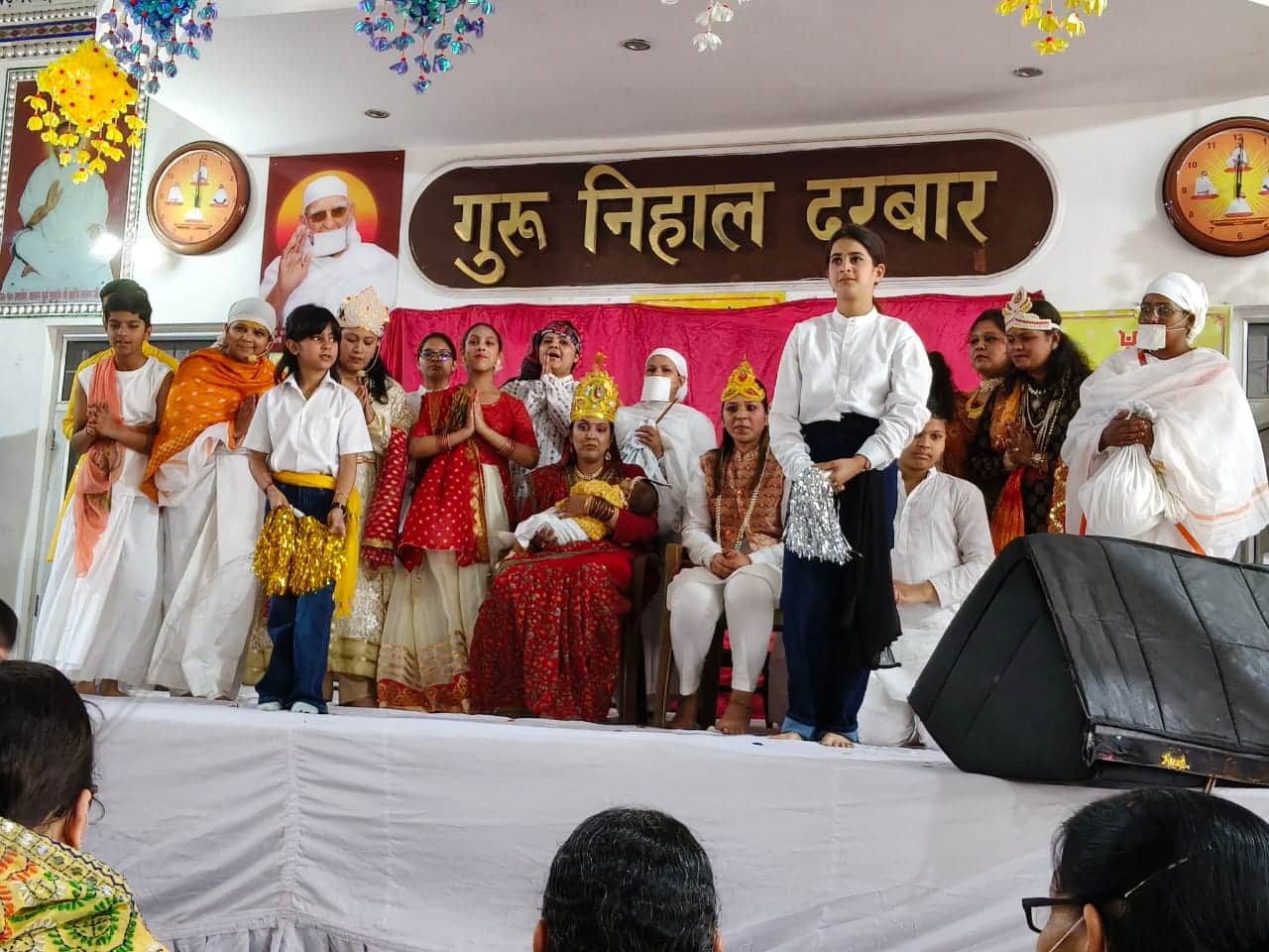 जैन नगर गुरु निहाल दरबार में आयोजित कार्यक्रम।