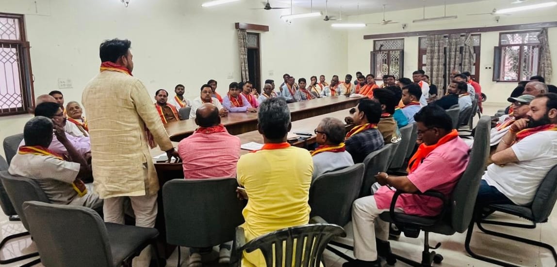 The meeting discussed preventing family disintegration.
