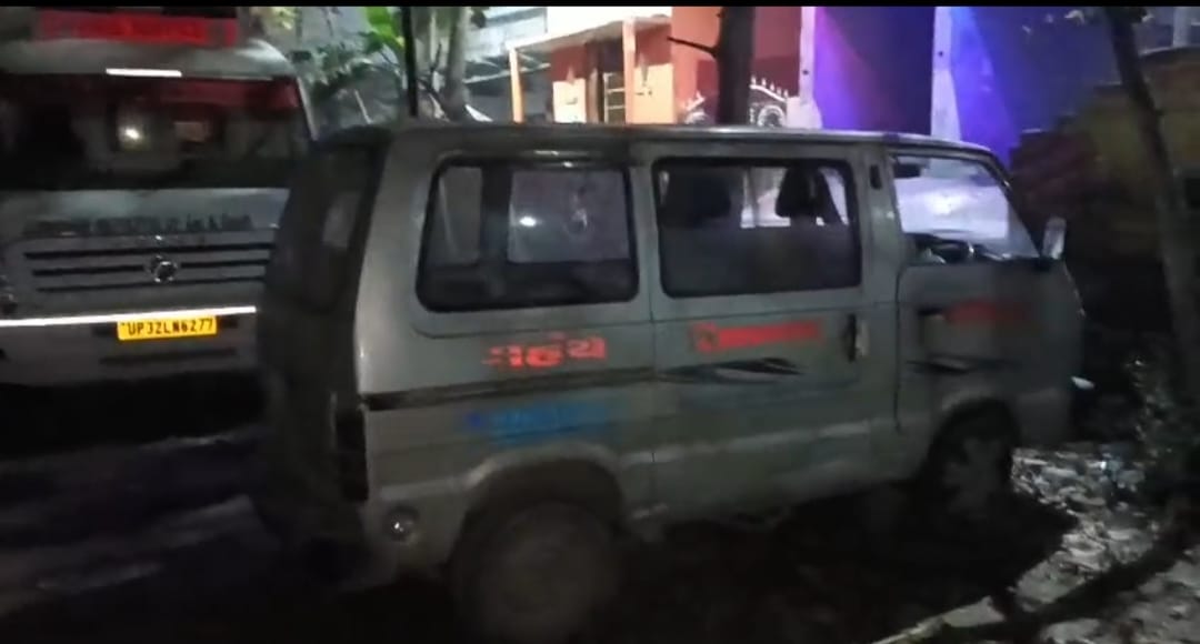 Video of Private Ambulance at CHC Dudahi Goes Viral