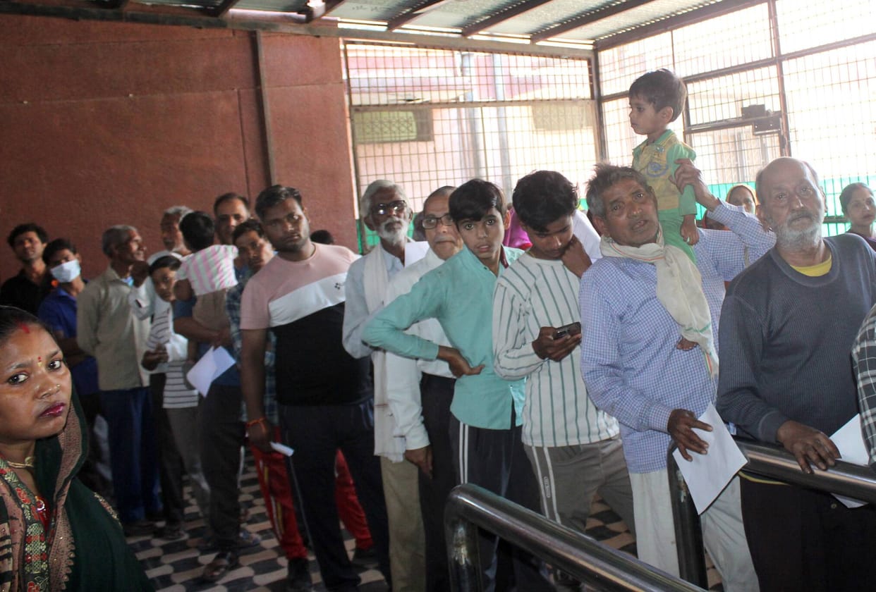 Dogs Run Unchecked; Queues Form for Anti-Rabies Shots
