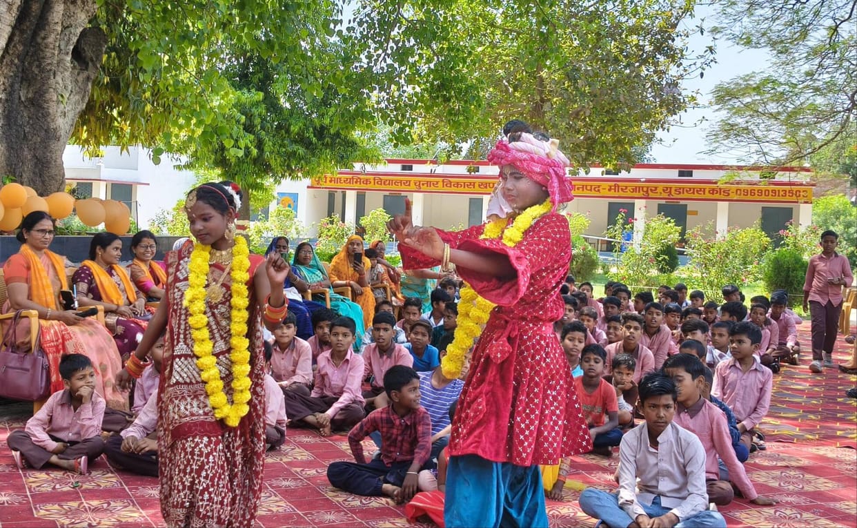 Radha Krishna's tableau captivated the hearts of people at the annual festival.