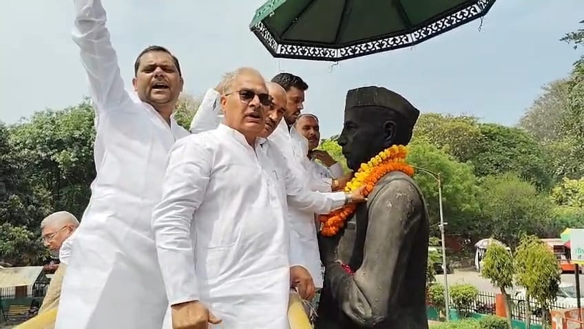 Opposed the comment on Chaudhary Charan Singh