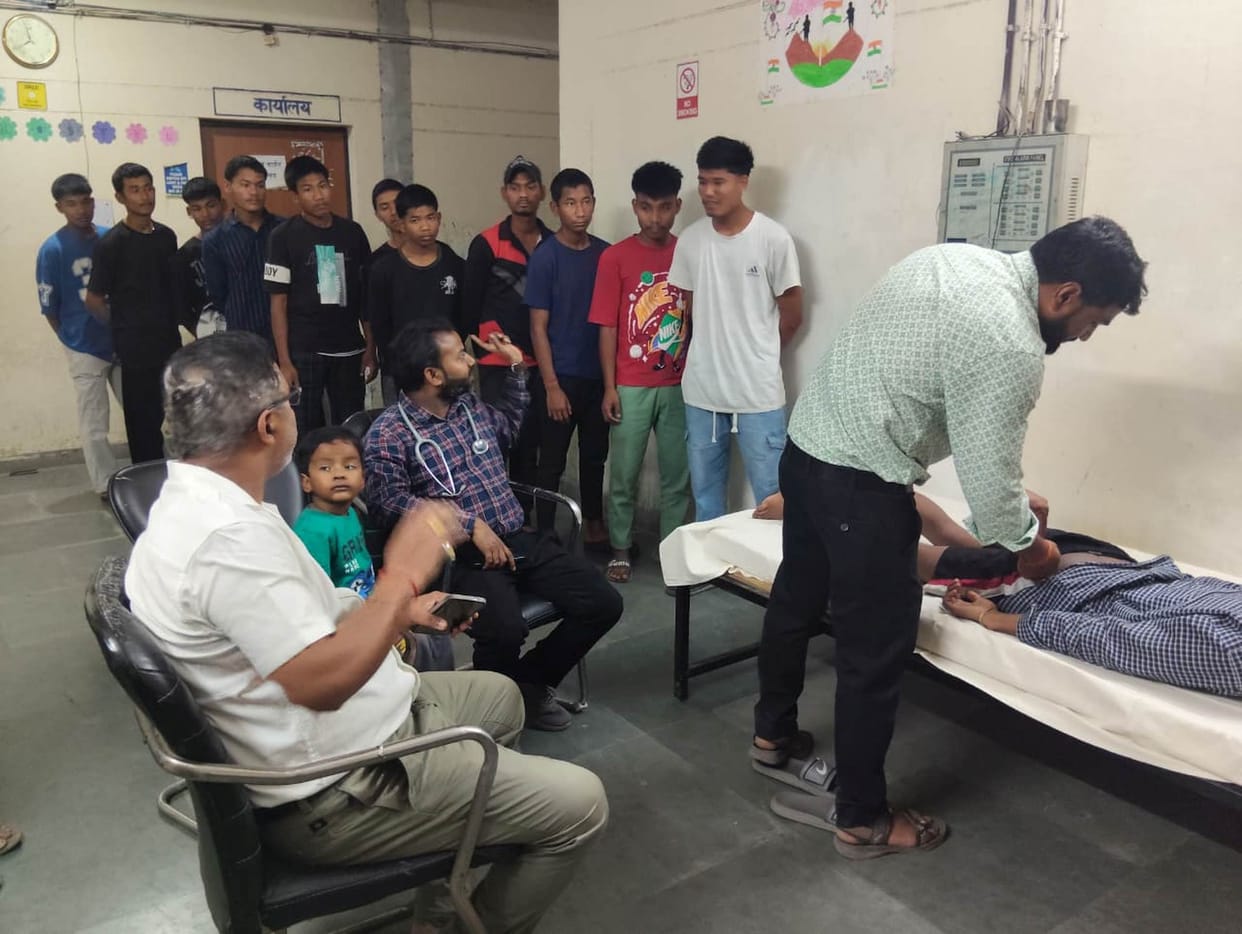 12 children of Eklavya Vidyalaya suffer food poisoning, one critical