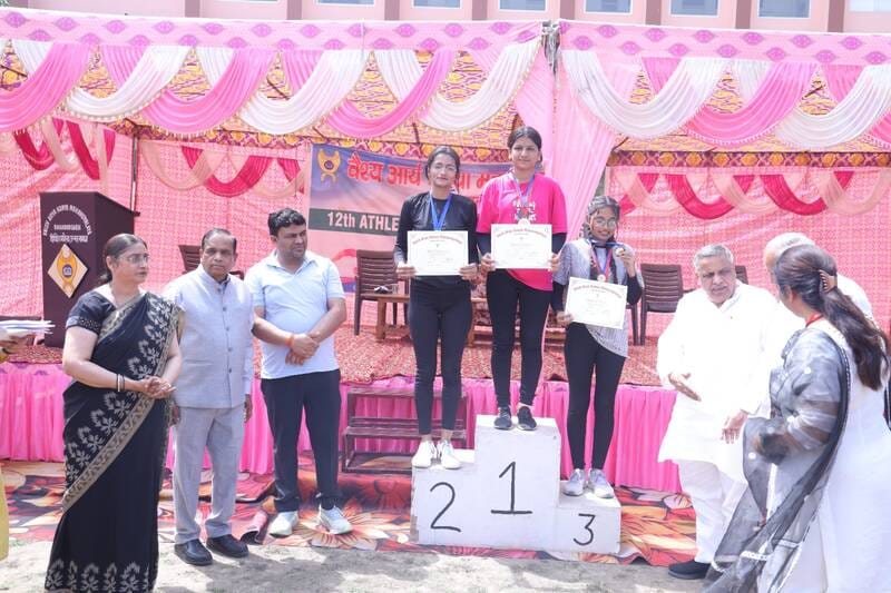 Sarthi Named Best Athlete at Vaish Arya Kanya Mahavidyalaya