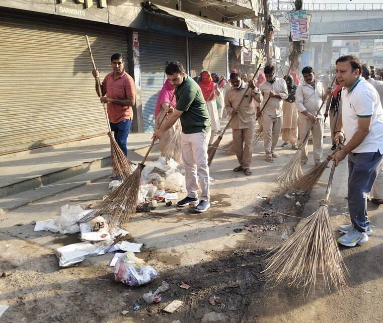Cooperation from every section of society is essential to make Bahadurgarh city clean: DMC