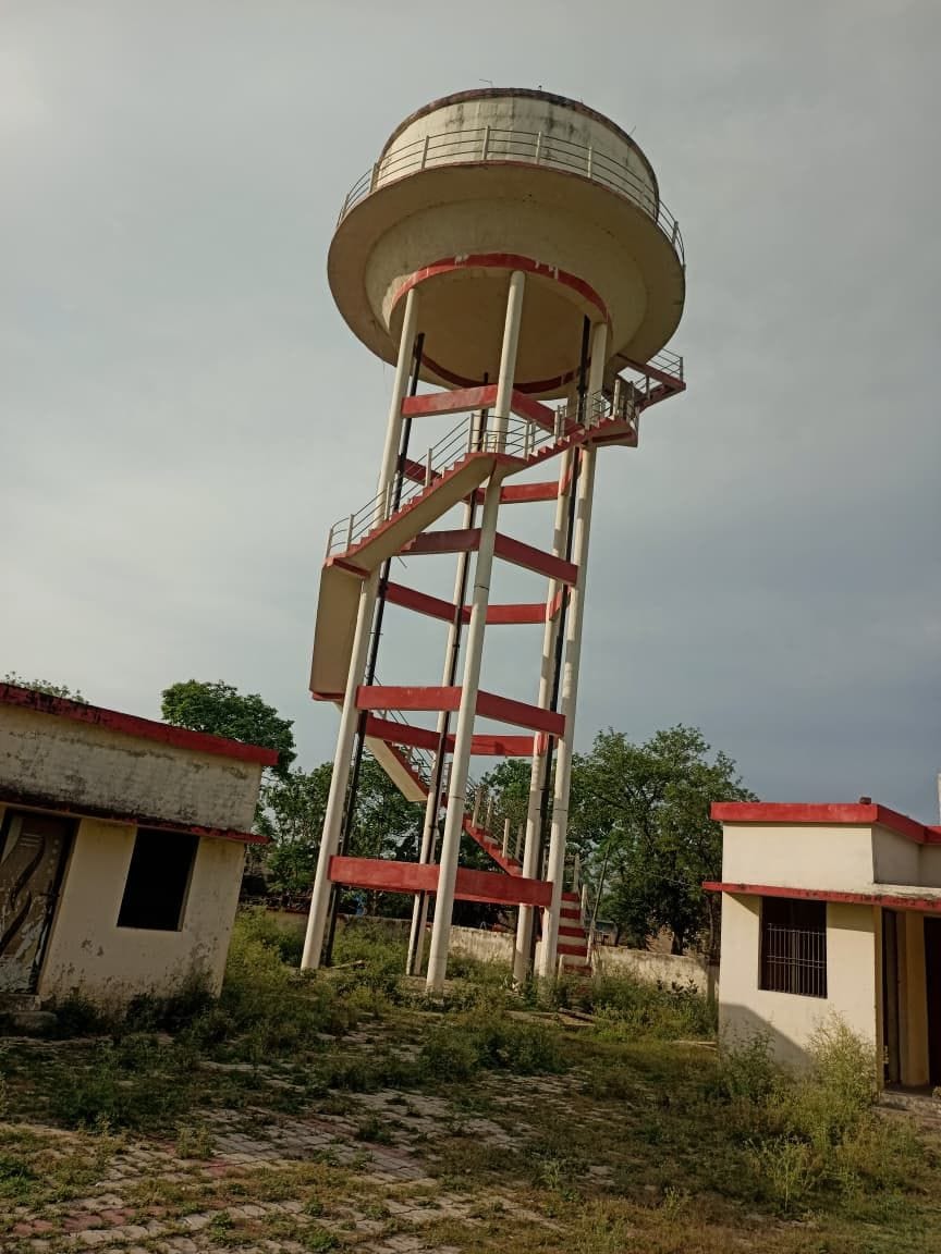 A tank was built at a cost of crores, yet the taps remained dry.