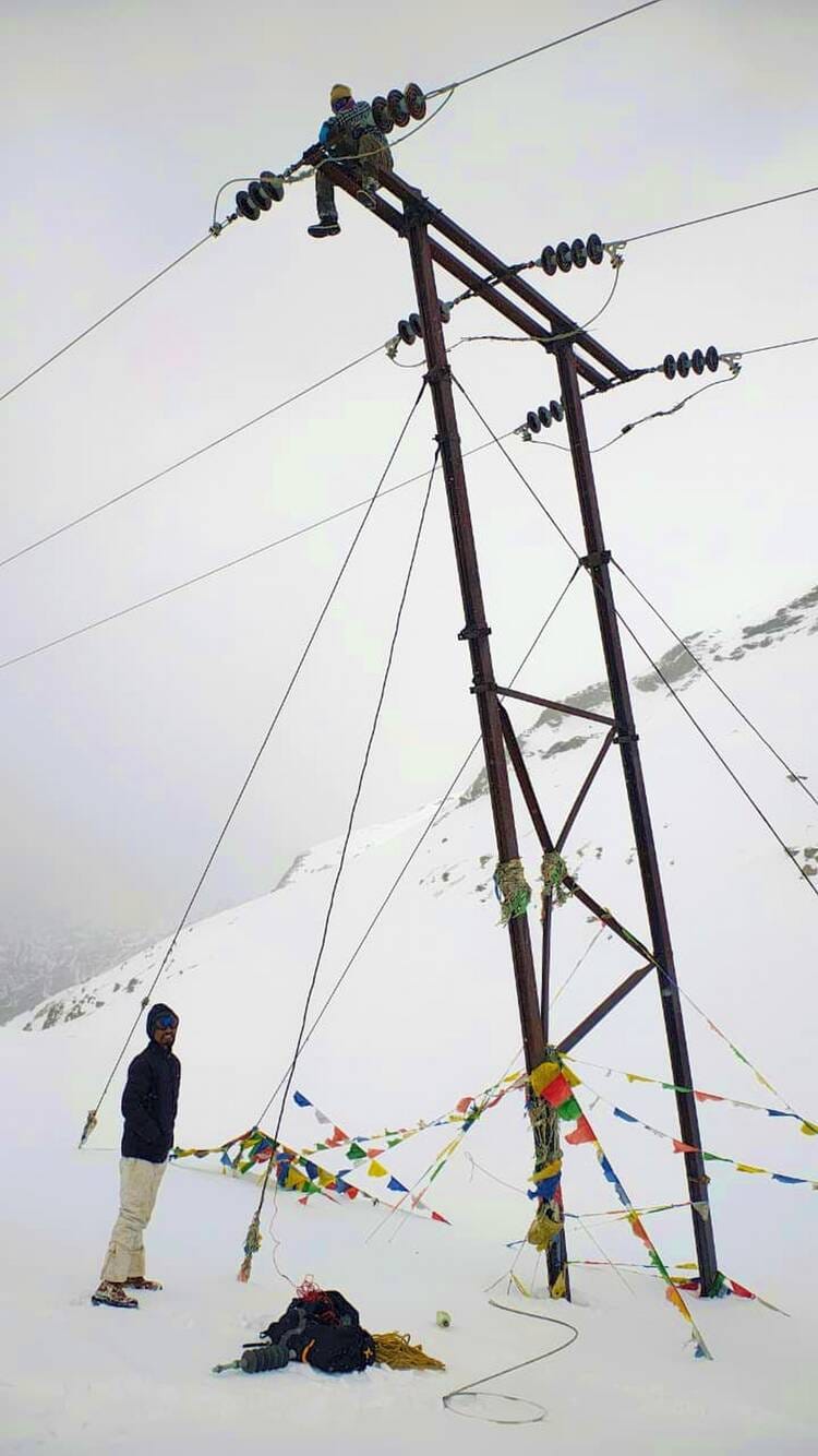 Snow hinders restoration of power supply in Lahaul