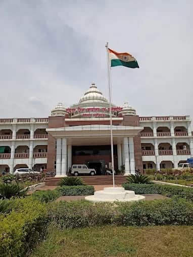 Negligence in National Health Programs Salaries of 200 Health Workers in Saja Block Withheld in Bemetara