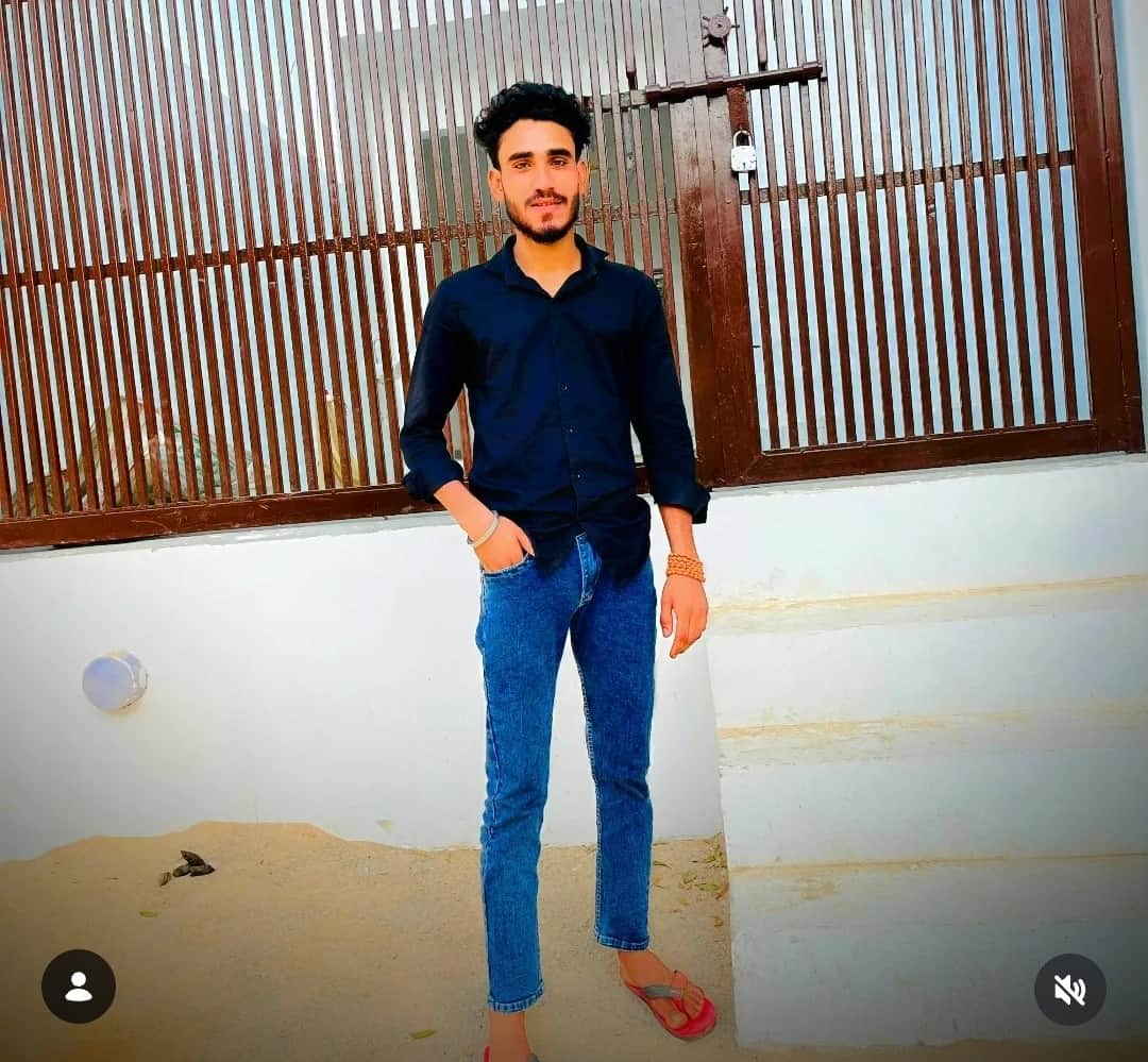 मृतक अनमोल का फाइल फोटो