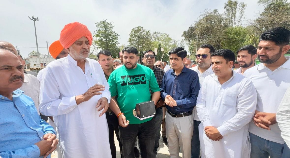 Minister Shyam Singh Rana reached Radaur Mandi and directed to expedite wheat lifting.