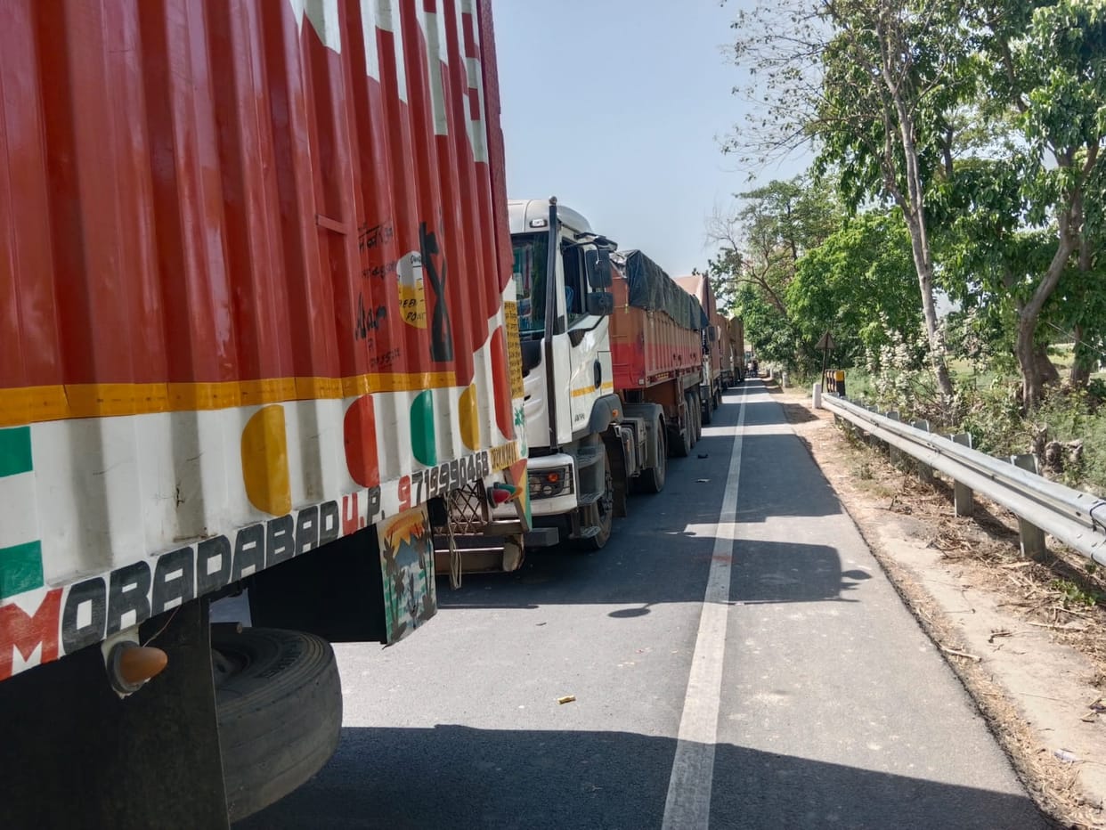 Enforcement Inspector Arrested for Illegal Extortion at Bihar's Balthari Checkpost