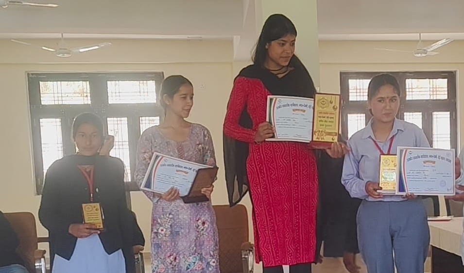 Aastha, Mahavir were winners in chess and Kirti, Gautam were winners in shot put