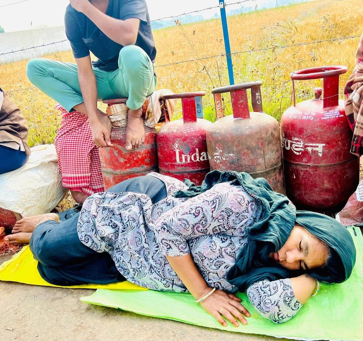 Sent wife to her parents' home, himself standing in queue