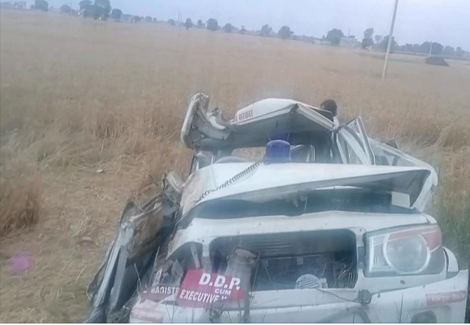 DDPO's Bolero collided with a tree and overturned in the fields, driver died.