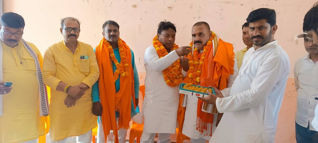 BJP's district executive committee attempts to appease the general category, with a Muslim member also given responsibility.