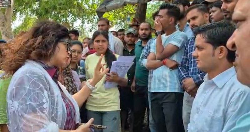 Students create ruckus over not receiving Rs 2 lakh money meant for the club