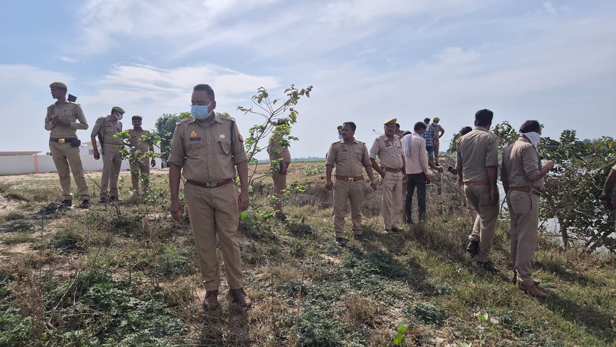 Minor lover murdered a teenage girl and threw her body on the banks of the Kali River