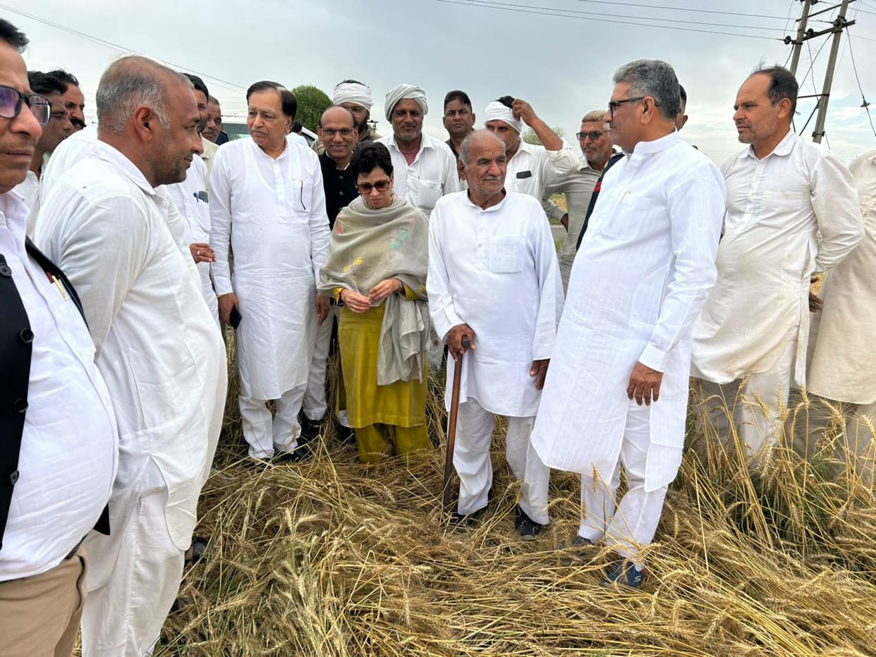 The e-compensation portal has not opened even after six days, leaving farmers upset.