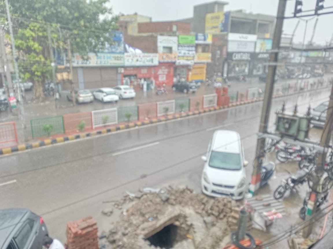 Unseasonal rains hit farmers, halting harvesting and affecting supplies.