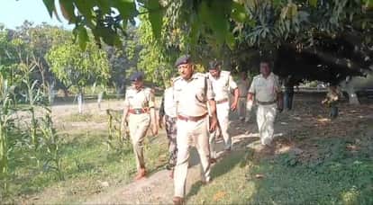 Muzaffarpur Bihar news : traceless minor student dead body found in hanged in mango graden