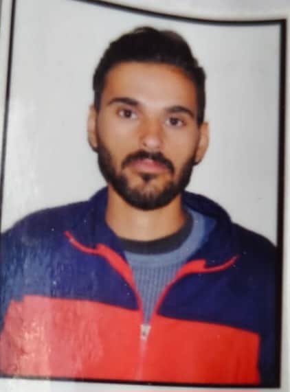 घायल विक्की की फाइल फोटो।