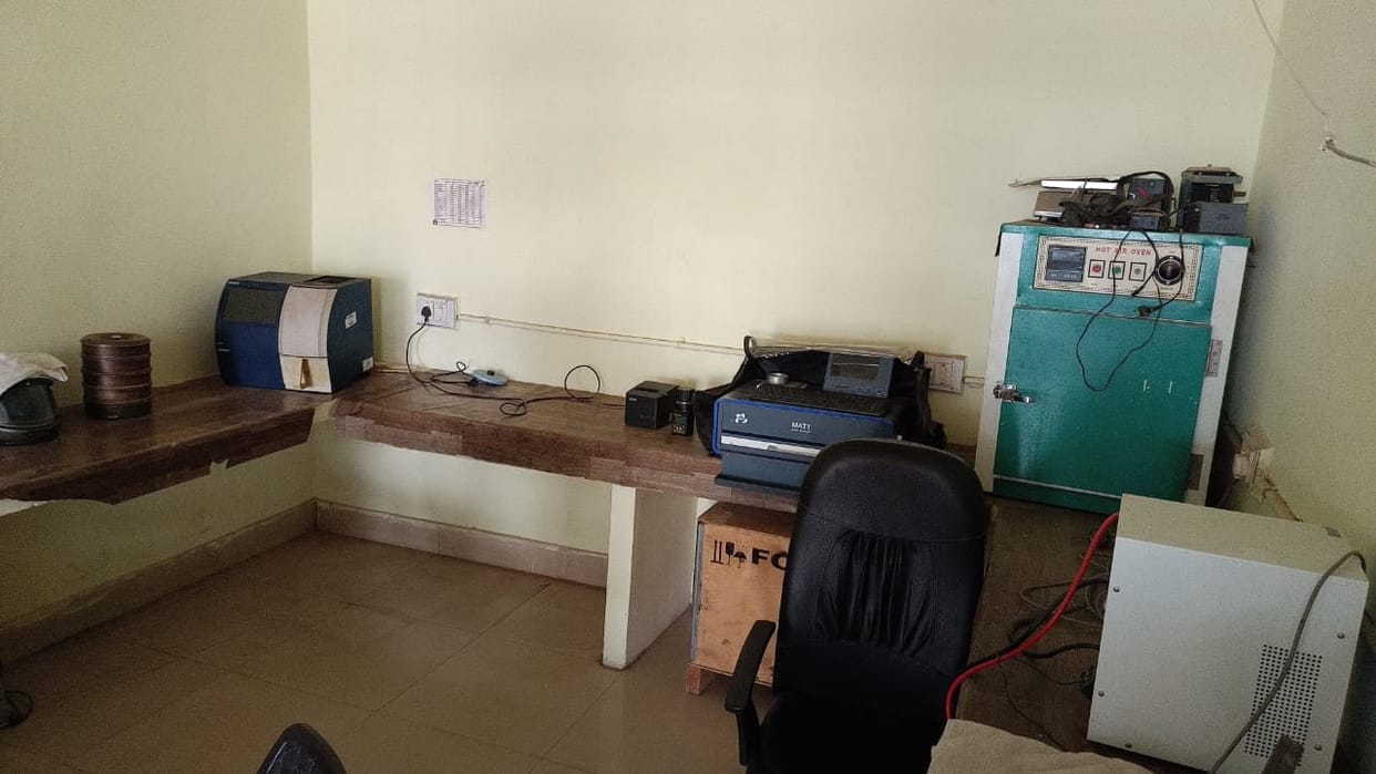Government machines are shut down, forcing farmers to spend Rs 100 per sample