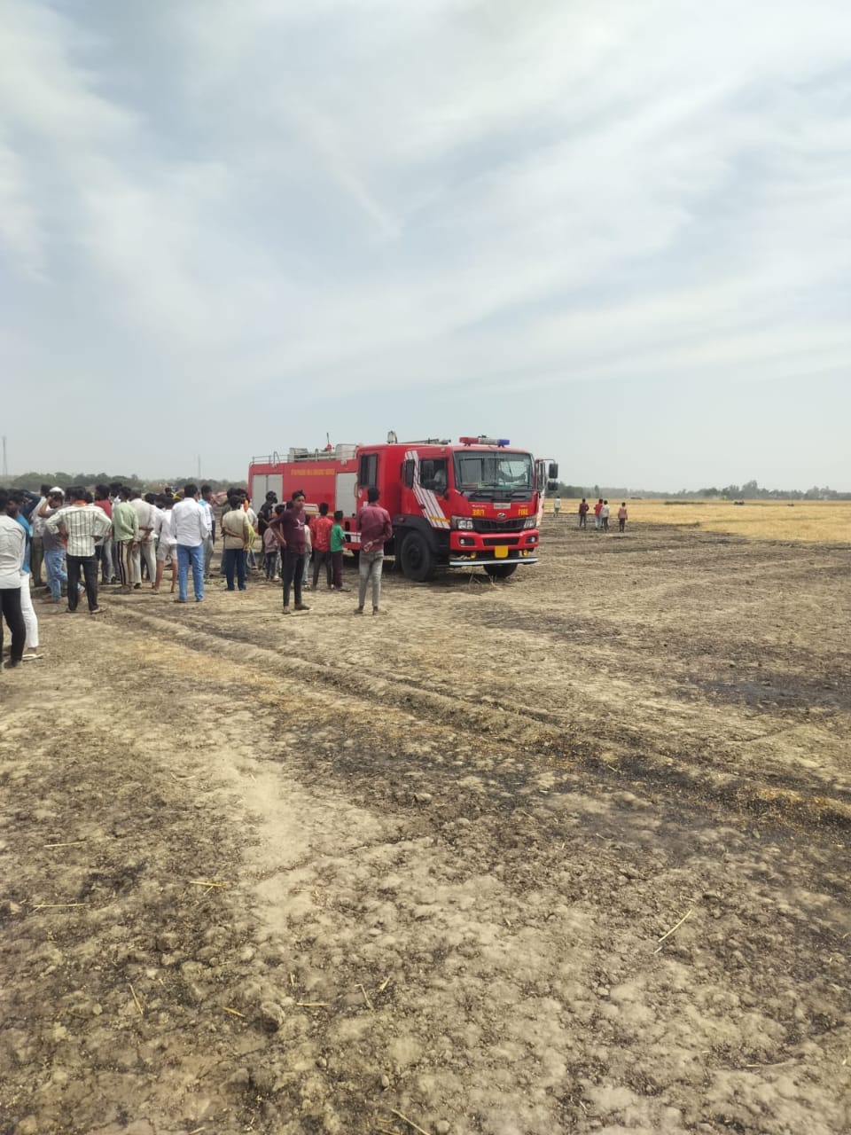 Fire in Siwan of two villages, 55 acres of wheat crop burnt to ashes