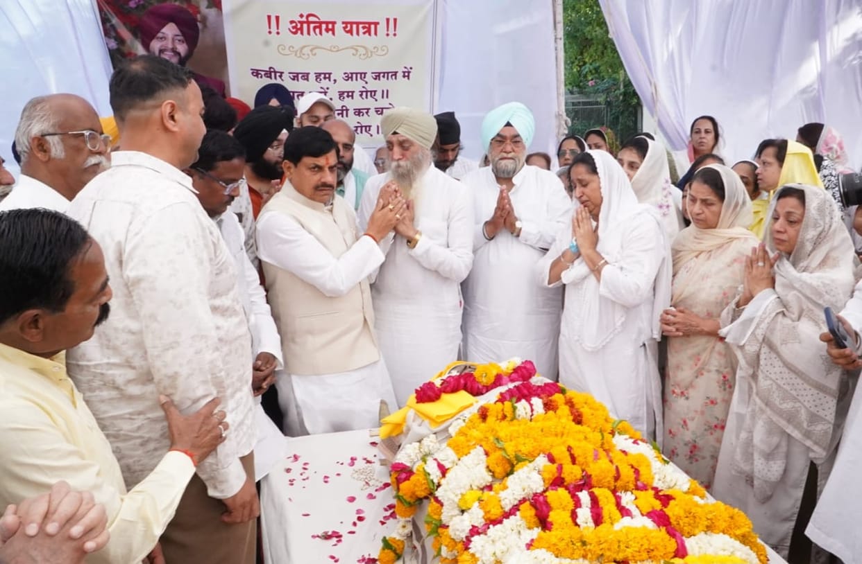 Gurkirat's body arrived Canada after 21 days; Chief Minister offered floral tributes said