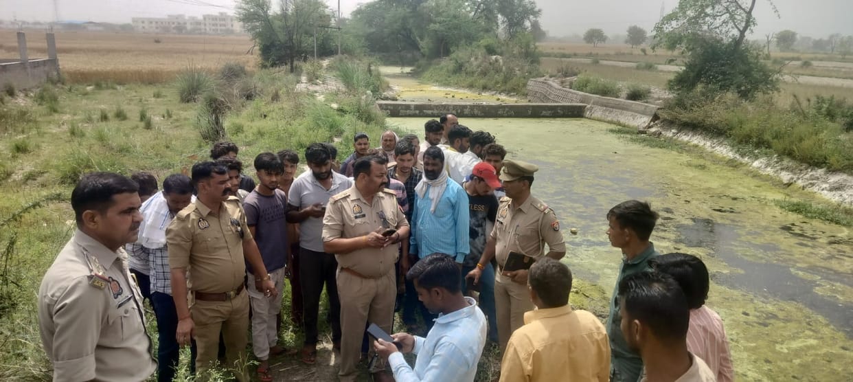 Bike falls into an uncontrolled well, young man dies