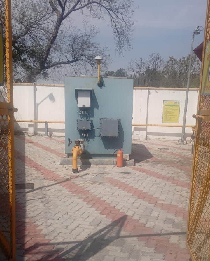 पीएनजी गैस आपूर्ति के लिए शहर के हरदासपुर में स्थापित डिपो।