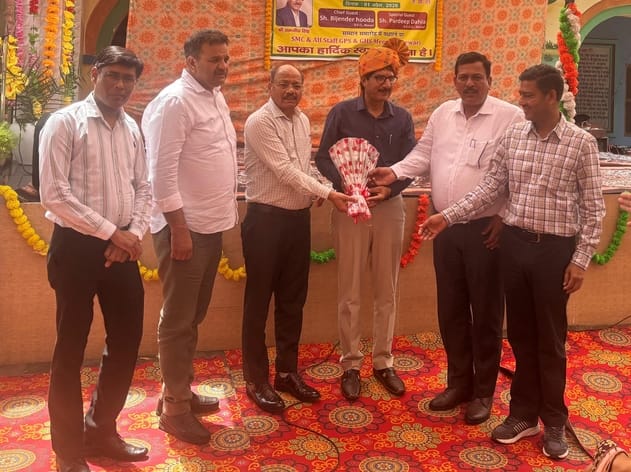 Organising farewell ceremony on retirement