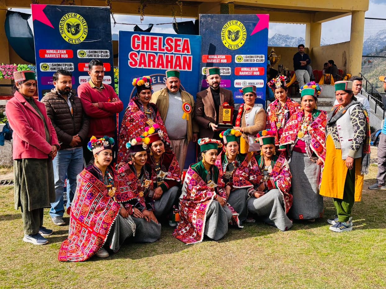 Women's Division Khanash winner in tug of war