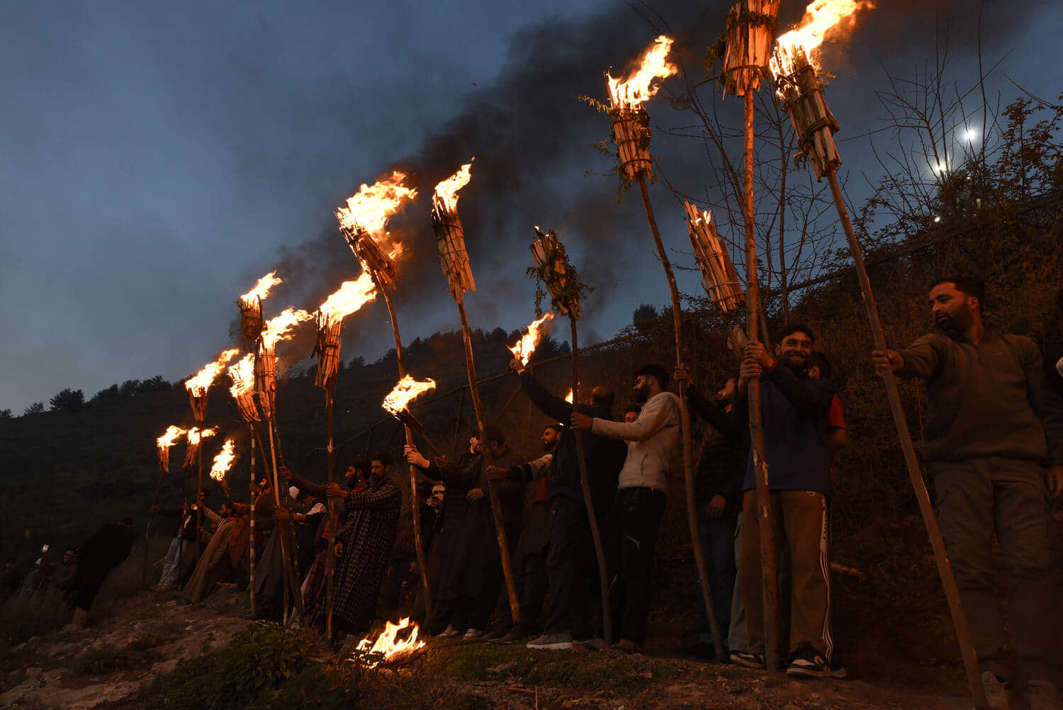 सांस्कृतिक विरासत...श्रीनगर से 75 किमी दूर ऐशमुकाम में सूफी संत सखी जैन उद्दीन वली के गुफा स्थ
