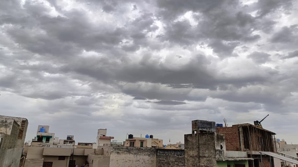 Dark clouds hovering throughout the day have increased the worries of farmers, with rain expected today and tomorrow