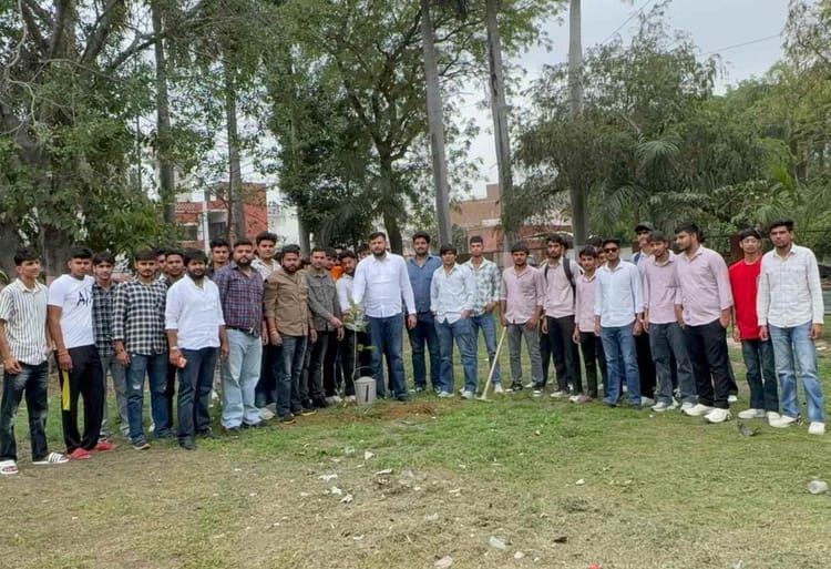 Rohtak News: दुष्यंत चौटाला के जन्मदिन पर इनसो ने किया पौधरोपण