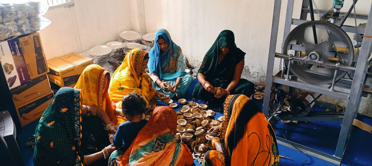 The production of eco-friendly plates and bowls opened the way for the group's progress.