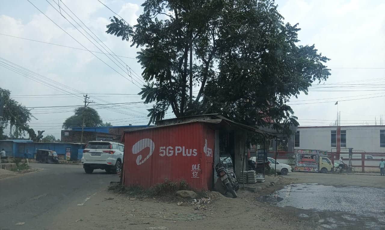 बरौटीवाला चौक पर डिवाईडर लगने से सड़क हुई संकरी- संवाद।