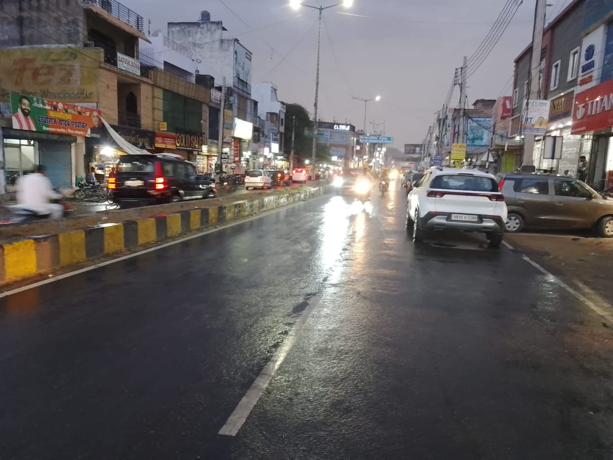 Rain accompanied by strong winds, likely today too